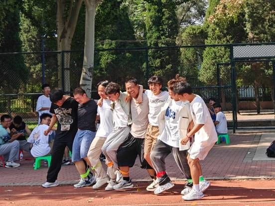 ef58e3c6f8441827b58fcc900a5f889